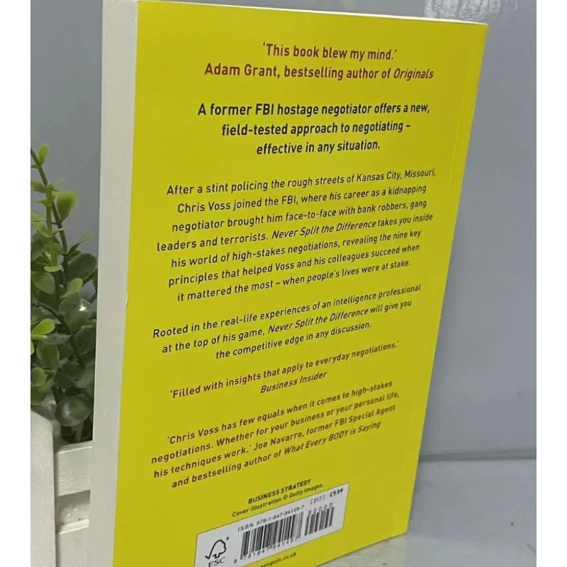 Never Split The Difference By Chris Voss Books In English Delivery in 15-20 Days
